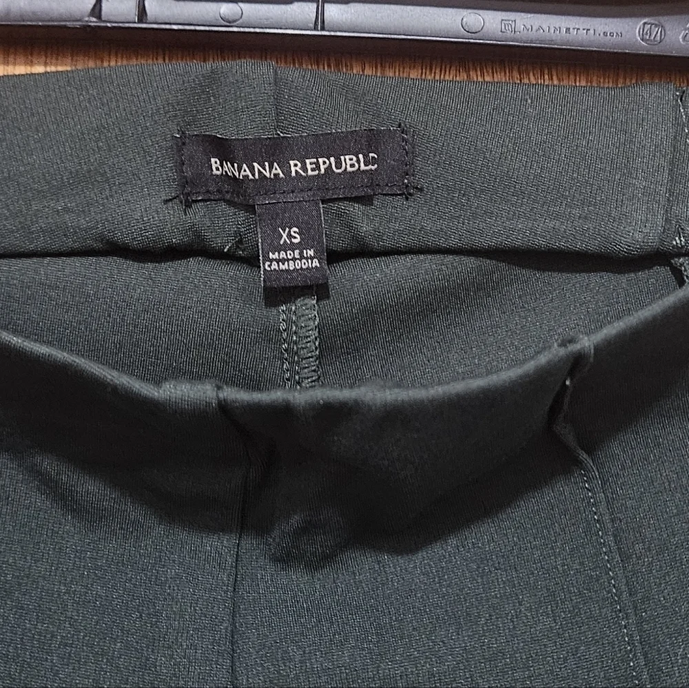 BANANA REPUBLIC Ponte Pant, women's green, size XS